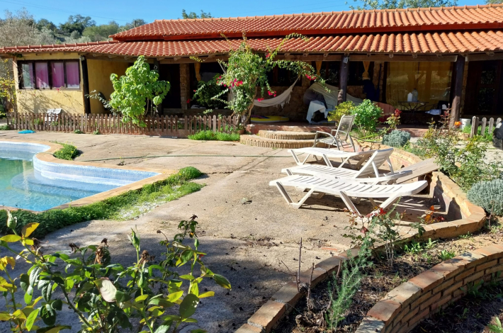 2 bedroom villa with pool and patio, Boliqueime